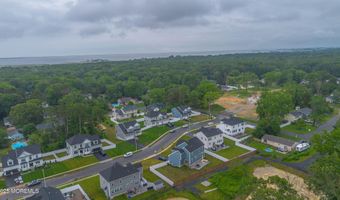 5 Melinda Ct, Bayville, NJ 08721