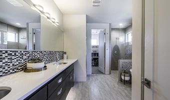 753 Wrights Creek Dr, Ashland, OR 97520