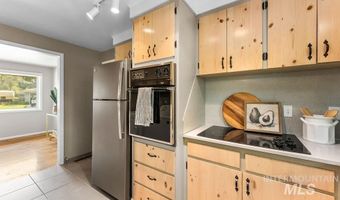 1817 Palouse St, Boise, ID 83705