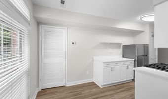 3318 WOODBURN VILLAGE Dr T3, Annandale, VA 22003