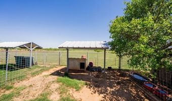 9404 Crow Ln, Adkins, TX 78101