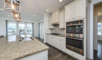 41 Gina Dr, Allentown, NJ 08501