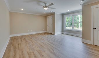 125 Hidden Lake Dr, Anderson, SC 29625