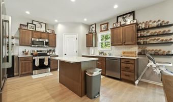3425 Bruin Pass, Auburn, IN 46706