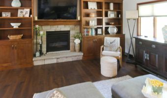 3 Linda Ln, Aberdeen, SD 57401