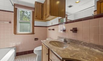 362 Wakelee Ave, Ansonia, CT 06401
