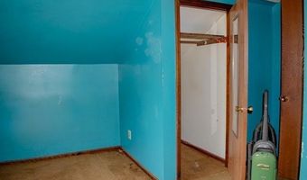 11 Melissa Ct, Albany, NY 12205