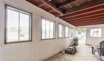 2057 GROVE St, Allentown, PA 18104