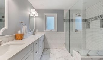 3774 Hunters Chase Ct, Peachtree Corners, GA 30096