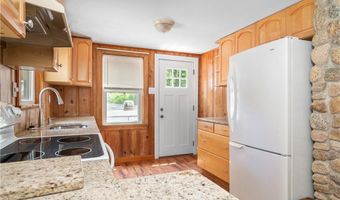 87 Jackson Schoolhouse Rd, Glocester, RI 02814