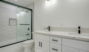 856 W 47th St, Los Angeles, CA 90037