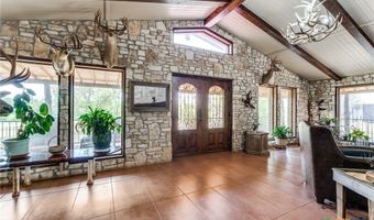 10745 Rosemar Ln, Adkins, TX 78101