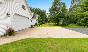 6383 KELLY JO Dr, Abrams, WI 54101