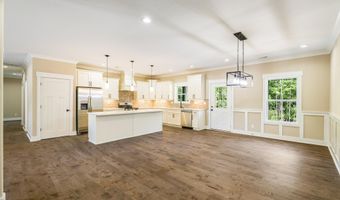 1034 N Linden Dr, Alcoa, TN 37701