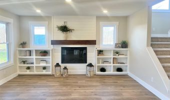 1028 26th St, Allegan, MI 49010