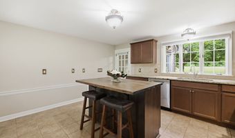 2157 Chamberlain Hwy, Berlin, CT 06037