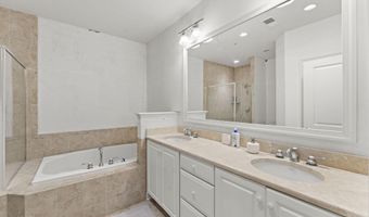 1815 POTOMAC GREENS Dr, Alexandria, VA 22314