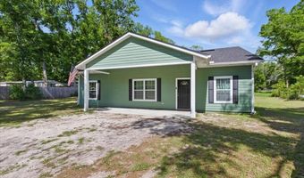 1180 Hough St, Bell, FL 32619