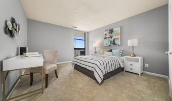 1016 WAYNE St 1007, Arlington, VA 22204