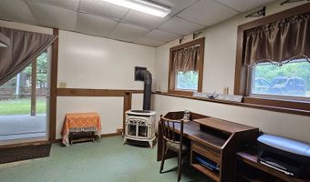 13 N Shore Dr, Barnstead, NH 03225