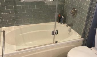 1000 N RANDOLPH St 104, Arlington, VA 22201