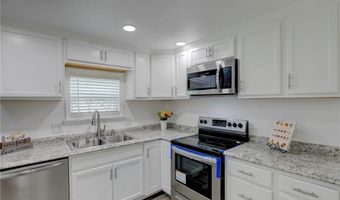 906 Wren Cir, Barefoot Bay, FL 32976