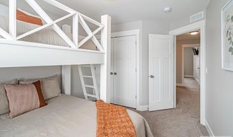 1038 Villa Vista Ln, Ammon, ID 83406