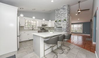 240 Oak St, Centerville, MA 02632