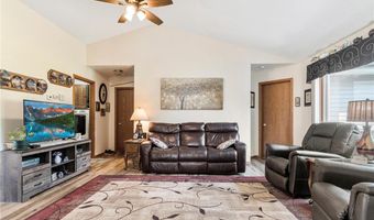 1286 Westbrook Cir, Alexandria, MN 56308