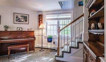 71 Brook Rd, Falmouth, ME 04105