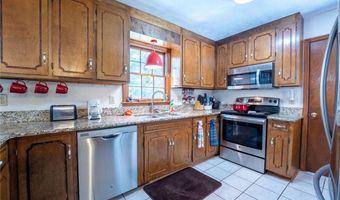 306 Travis Pless Rd, Alto, GA 30510