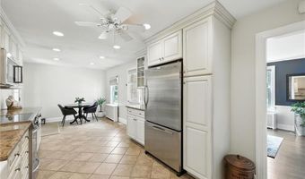21 Don Ave, East Providence, RI 02916