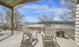 1001 Sunshine Run, Arnolds Park, IA 51331
