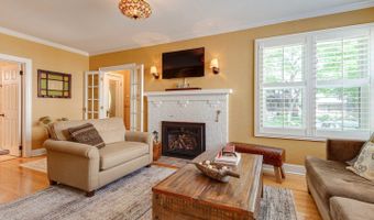 805 S Mitchell Ave, Arlington Heights, IL 60005