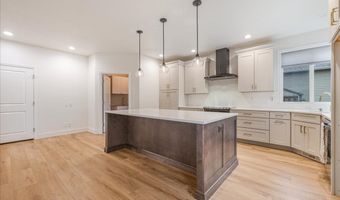 20870 YOSEMITE St NE, Aurora, OR 97002