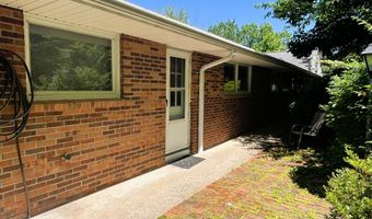 3 Arbor Dr 3, Brookfield, CT 06804