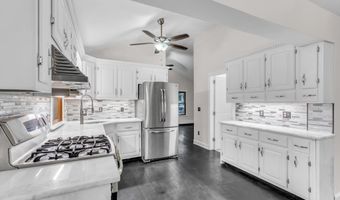 19 Center St, Barnegat, NJ 08005