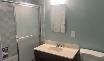 914 Country Club Dr, Elko, NV 89801