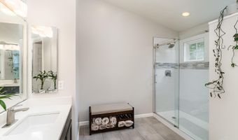 5660 Miss Royal Pass Dr, Miami, OH 45140