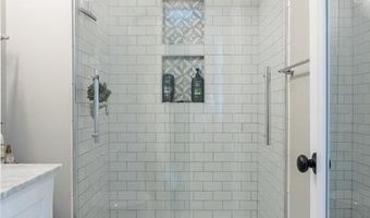 531 Charoak Dr, Ballwin, MO 63021