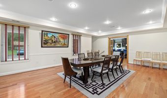 7230 BEVERLY St, Annandale, VA 22003