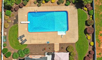 225 Watersedge Dr, Boiling Springs, SC 29316