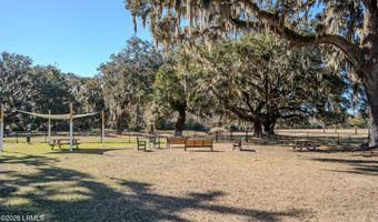 2804 Broome Ln, Beaufort, SC 29902
