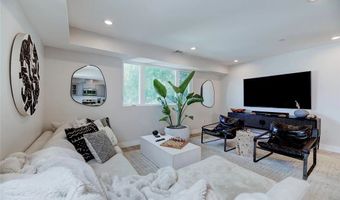 2153 S West View St, Los Angeles, CA 90016