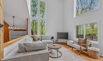 5 Bell Valley Rd, Campton, NH 03223