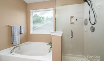 5407 Fenway Dr, Charlotte, NC 28273