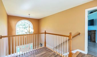 195 Steam Mill Rd, Auburn, NH 03032