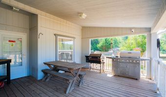 308 SADDLE Rd, Amboy, WA 98601