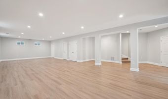 10900 BELLS RIDGE Dr, Potomac, MD 20854