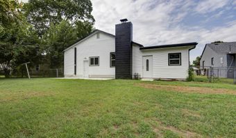 311 W Pleasant St, Aurora, MO 65605